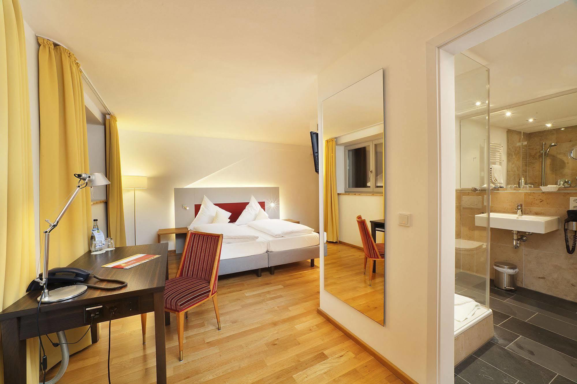 Akzent Brauerei Hotel Hirsch Ottobeuren Εξωτερικό φωτογραφία